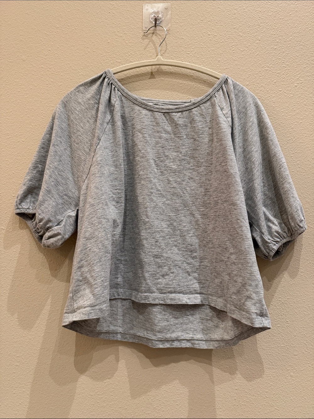 Aerie Casual Gray Puff-Sleeve Women’s Top